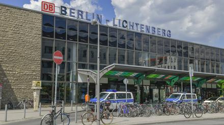 Der Vorplatz vom S-Bahnhof Lichtenberg. 