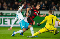 Leverkusen und Schalke bleiben im Mittelmaß stecken