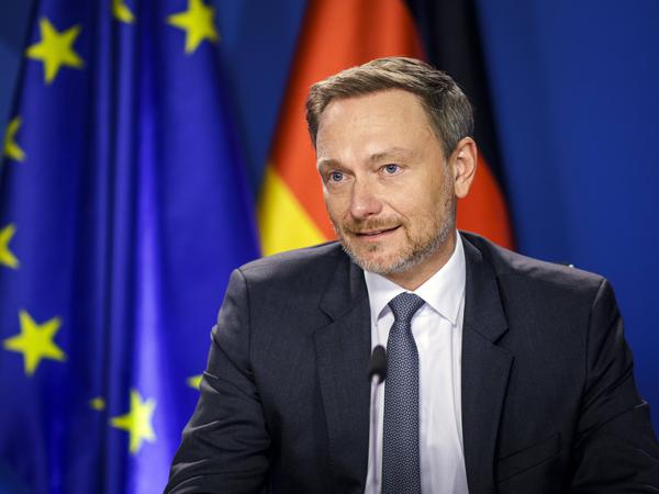 Christian Lindner (FDP), Bundesfinanzminister, wird von Alexander Dobrindt (CSU) scharf kritisiert.  