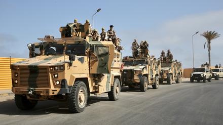 Truppen der libyschen Regierung in Tripolis. 