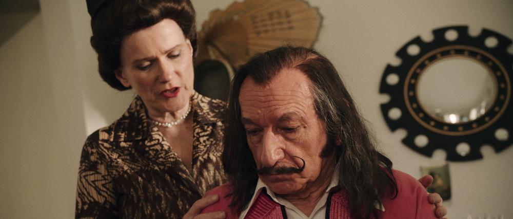 Zwischen Liebe und Tyrannei. Gala (Barbara Sukowa) und Salvador Dalí (Ben Kingsley).