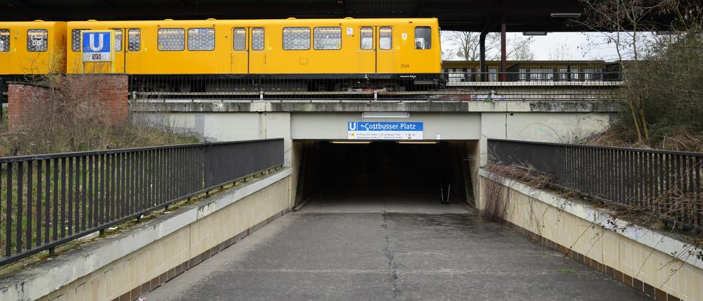 Berlin, U-Bahnlinie U5 Richtun Hönow Bahnhof Cottbusser Platz Foto: Kai-Uwe Heinrich