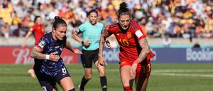 Spaniens Jennifer Hermoso (re.) bereitete das zweite Tor gegen die Niederlande vor und ist unverzichtbar in der Offensive.
