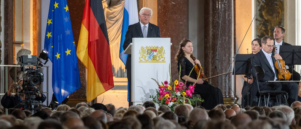 Deutliche Worte: Bundespräsident Frank-Walter Steinmeier beim Festakt auf Herrenchiemsee.