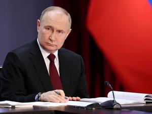 Wladimir Putin bei einem Meeting in Moskau am 2. April 2024