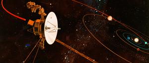 Eine künstlerische Darstellung der Flugbahn der Nasa-Raumsonden „Voyager 1“ und „Voyager 2“, die um 1977 erstellt wurde.