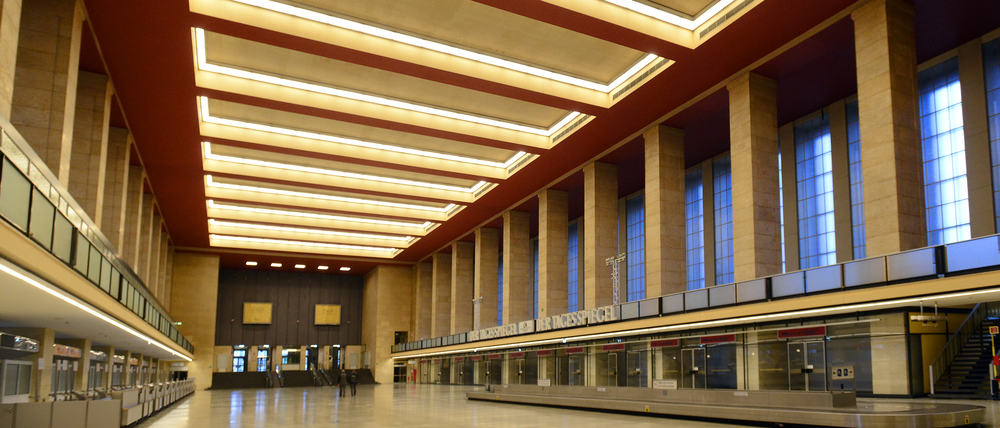 Die Haupthalle im Flughafen Tempelhof.