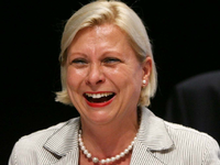 Bild vergrößern Hilde Mattheis (53) ist seit 2002 im Bundestag.