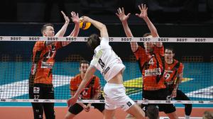 Die BR Volleys (in orange) hatten gegen die SVG Lüneburg immer wieder Probleme.