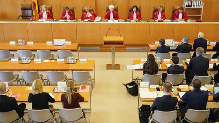 Viele Stühle blieben leer – das Bundesverfassungsgericht bei der Verhandlung am Dienstag.