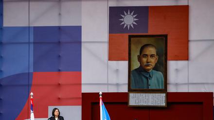 Taiwan's President Tsai Ing-wen speaks next to a portrait of Sun Yat-sen, the founding father of the Republic of China, during the National Day celebration ceremony in Taipei, Taiwan October 10, 2023. REUTERS/Carlos Garcia Rawlins