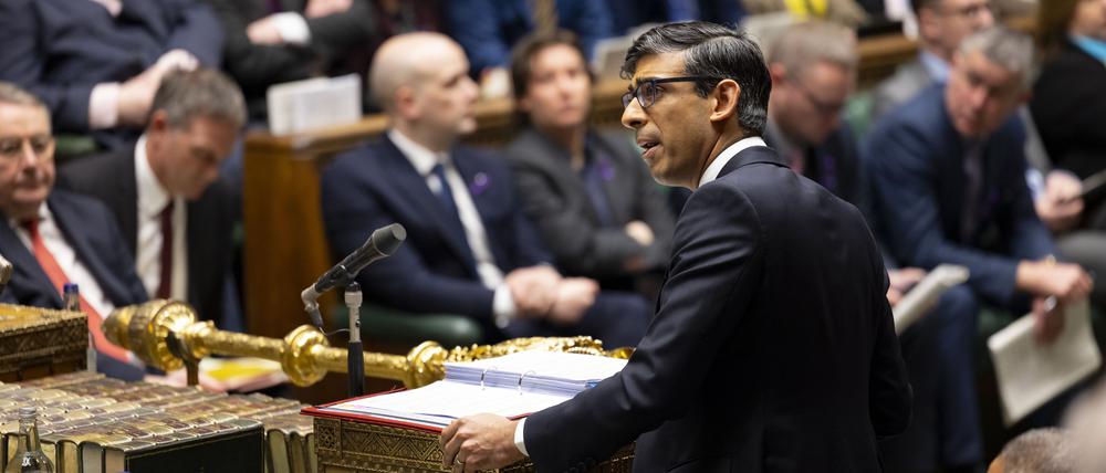 Rishi Sunak, Premierminister von Großbritannien, spricht während der Fragestunde des Premierministers im Unterhaus. 