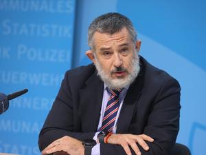 Stephan Kramer, Präsident des Thüringer Amtes für Verfassungsschutz, bei einem Termin im November 2021.