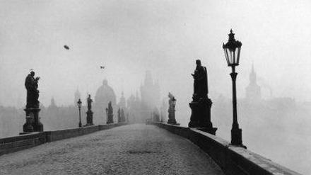 Schwarz-Weiß-Fotografie von Prag.