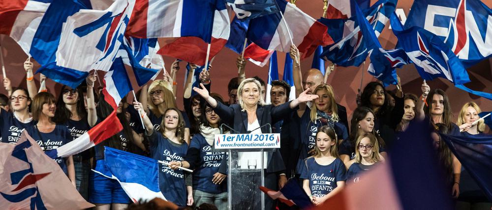 Die Partei-Chefin des Front National, Marie Le Pen, bei einer Kundgebung am 1. Mai 2016.