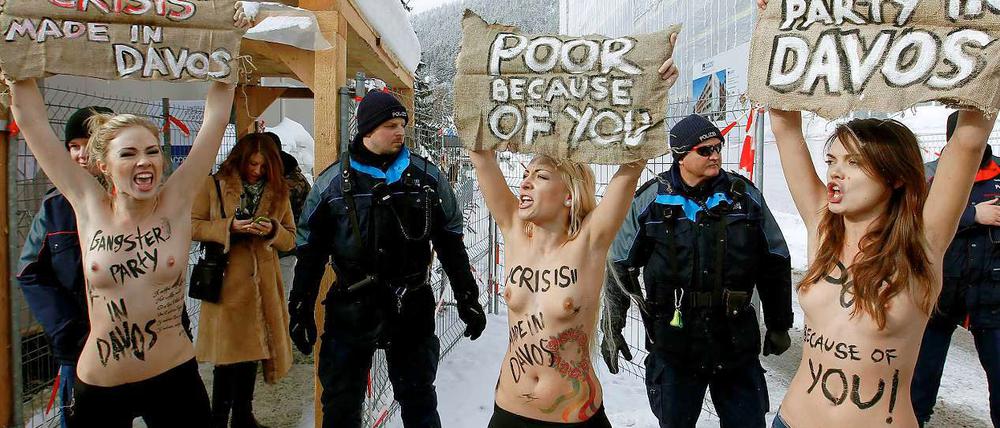 Das ist der Gipfel. Ukrainische Aktivistinnen beim Weltwirtschaftsgipfel in Davos.