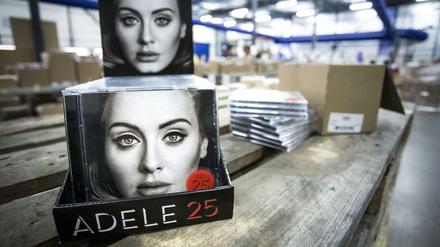 Adeles drittes Studioalbum "25" bricht alle Rekorde.