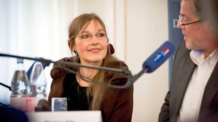 Die Dresdener Dichterin Angela Krauß erkundet in "Eine Wiege" ihr Leben.
