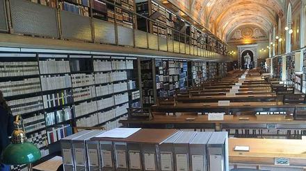 Blick in die Apostolische Bibliothek im Vatikan.