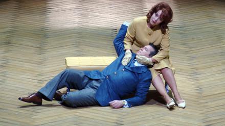Nina Stemme als Isolde (mit Robert Dean Smith als Tristan) in Bayreuth 2005.