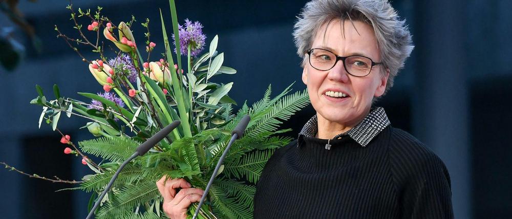 Esther Kinsky hat den Preis der Leipziger Buchmesse in der Kategorie Belletristik gewonnen.