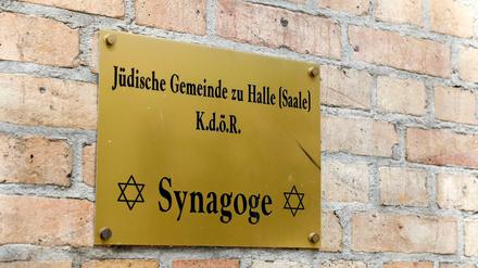 Symbolort antisemitischer Gewalt. Am 9. Oktober 2019 wurde die Synagoge in Halle Ziel eines Anschlags.