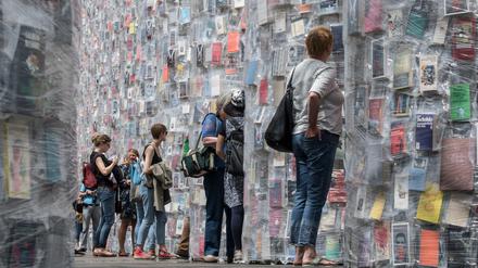 Der "Parthenon of Books" der argentinischen Künstlerin Marta Minujin war während der 14. Documenta in Kassel zu sehen.