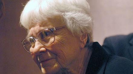 Die Schriftstellerin Harper Lee, die mit "Wer die Nachtigall stört" Weltruhm erlangte, ist mit 89 Jahren gestorben.