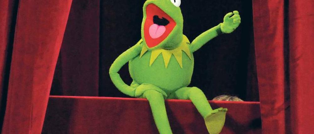 Kermit kämpft . Der neue Film mit den „Muppets“ läuft ab Donnerstag im Kino. Foto: dpa