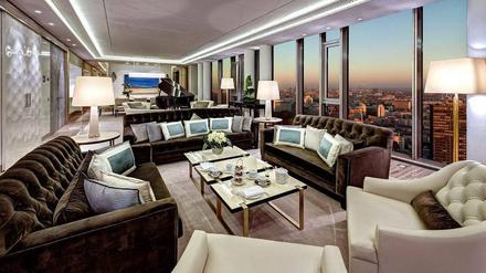 Kompletter West-Ost-Überblick. Blick in die Präsidentensuite des Waldorf Astoria Hotels.