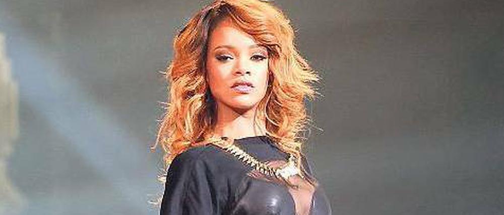 Rihanna auf der Bühne.