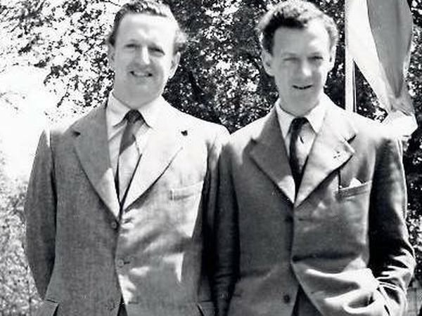 Männerbund. Benjamin Britten (r.) mit seinem Lebensgefährten Peter Pears.