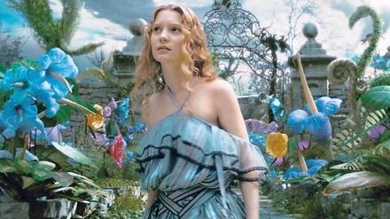 "Alice im Wunderland" - hier Mia Wasikowska in Tim Burtons Verfilmung von 2010 - kommt ohne Jubiläen aus. Hier wird eher "Nichtgeburtstag gefeiert.