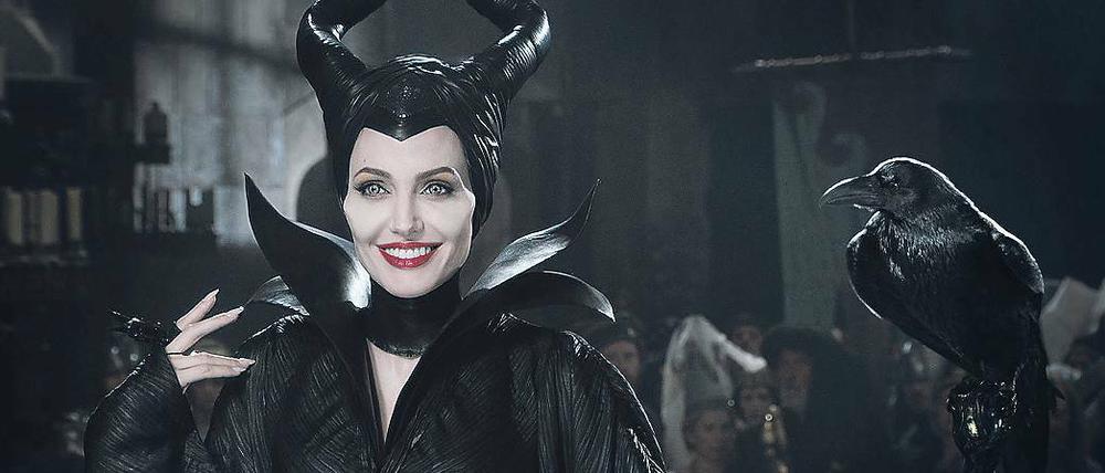 Rachegöttin mit Lederhörnern. Angelina Jolie ist "Maleficent", die böse Fee.