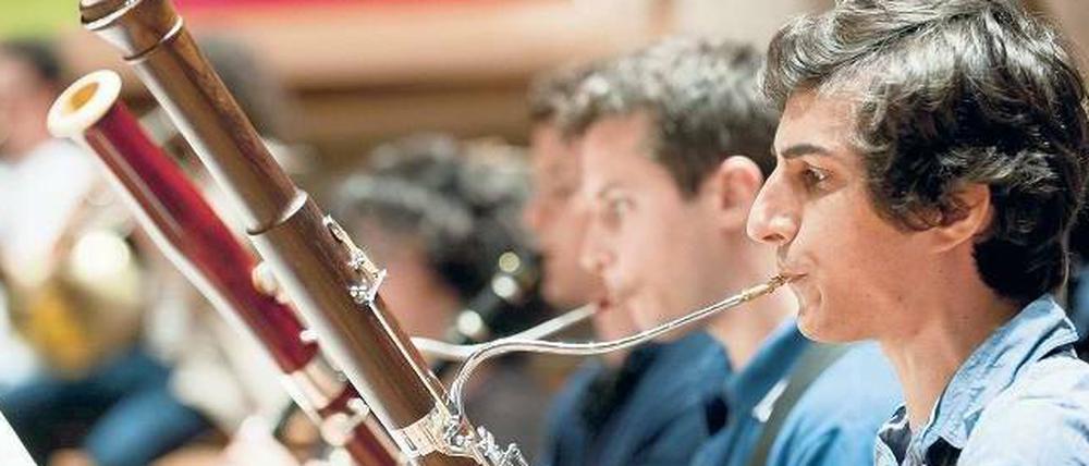 Ein junger Fagottist des französischen Jugendorchesters, das das Festival Young Euro Classic eröffnete.