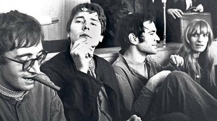 Die erste Generation. Thorwald Proll, Horst Söhnlein, Andreas Baader und Gudrun Ensslin (v. l.) warten auf das Urteil im Frankfurter Brandstiftungsprozess 1968