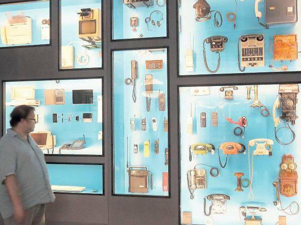 Frühzeit der Kommunikation. Blick in die neue Dauerstellung „Das Netz“ im Deutschen Technikmuseum Berlin, die am 9. September eröffnet. 