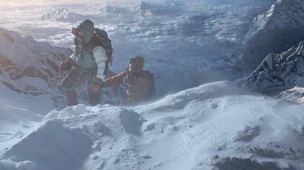 Himmelfahrtskommando. Die Expeditionsteilnehmer geraten in den Höhen des Mount Everest in einen Schneesturm. Und dann bricht auch noch die Nacht herein. 