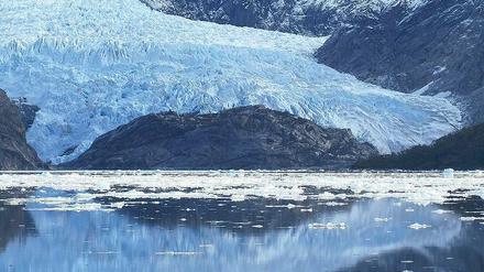Schönheit der Antarktis. Nicht fern, an den Küsten Chiles, bewahrt das Meer grausige Geheimnisse. 
