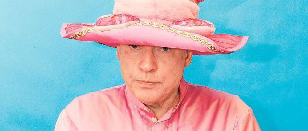 Pretty in Pink. Rosa von Praunheim, 73, ist Filmemacher und Schwulenaktivist.
