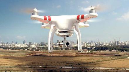 Hummelflug mit Kamera: Eine Aufklärungs-Drohne bei der Arbeit.