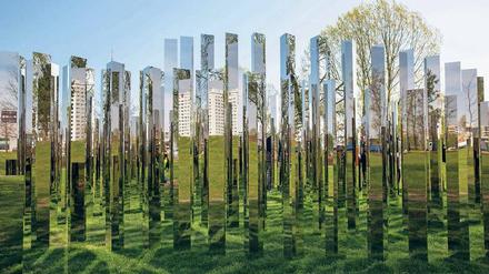 Zersplitterte Realität. Die Installation "Reflecting Gardens" von Jeppe Hein.