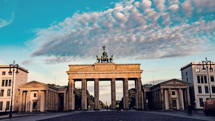 Da steh ich nun, ich armes Tor. Das Brandenburger Tor ist Symbol der Wiedervereinigung, aber auch Sinnbild für wiedererstarkten Patriotismus. 