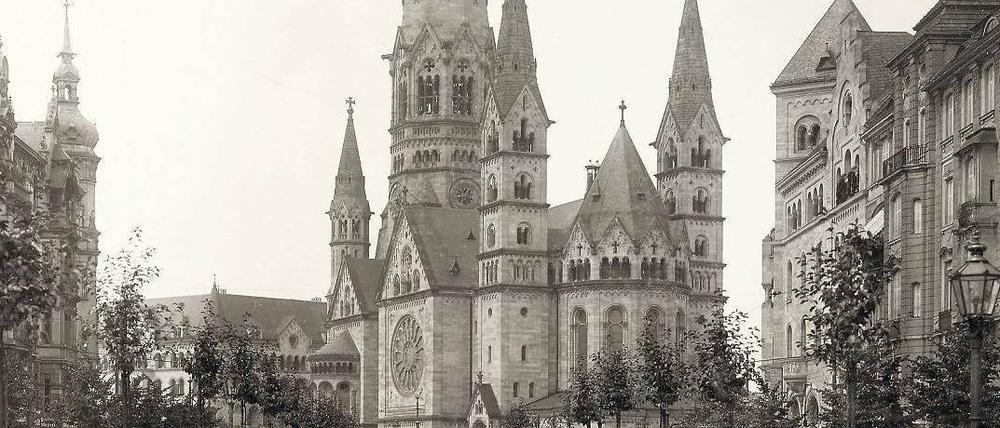 Vorher: Max Missmann fotografiert Tauentzien und Gedächniskirche 1905