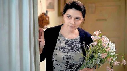 Kämpft sich frei. Die Lehrerin und Mutter Manana (Ia Shugliashvili). 