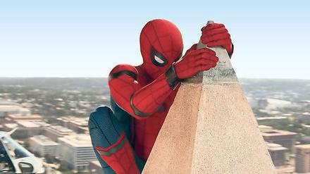 Spider-Man (Tom Holland) muss nicht gleich die Welt retten, sondern „nur“ seine Freunde beim Schulausflug. 