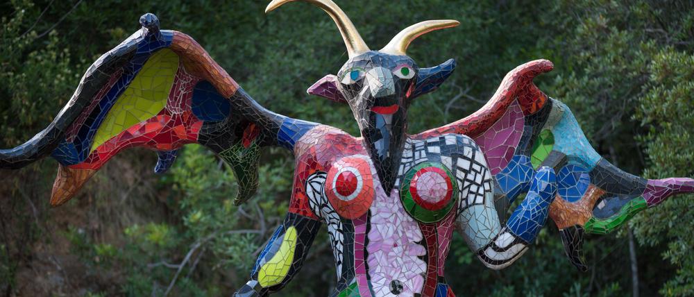 Die Teufel-Skulptur von Niki de Saint Phalle und Jean Tinguely.