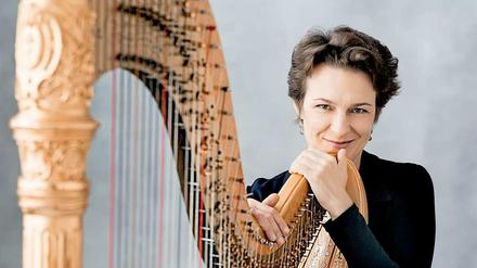 Welterfahren. Bevor Marie Pierre-Langlamet zu den Berliner Philharmonikern kam, war die Harfenistin an der Oper von Nizza und an der New Yorker Met engagiert.