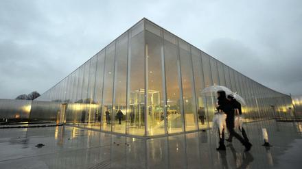 Louvre-Lens, die Zweigestelle des Pariser Museums, eröffnete am 12. Dezember 2012. 