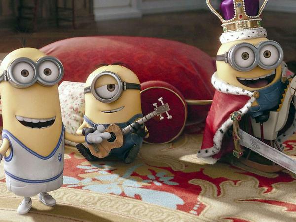 Bananen, Drugs &amp; Rock'n'Roll: Die gelben Mini-Pillenmonster wollen Spaß und klauen der Queen die Krone: Kevin, Stuart und Bob in Aktion. 